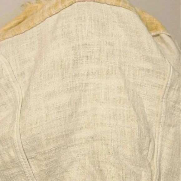 CAbi Yellow Daisy Statement Tweed Fringe Cropped Jacket Medium Style 339 Small - Picture 9 of 10